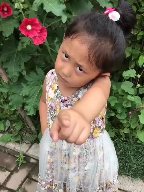 一起来看 何依诺峰爸 的快手视频! . 来自星飞2