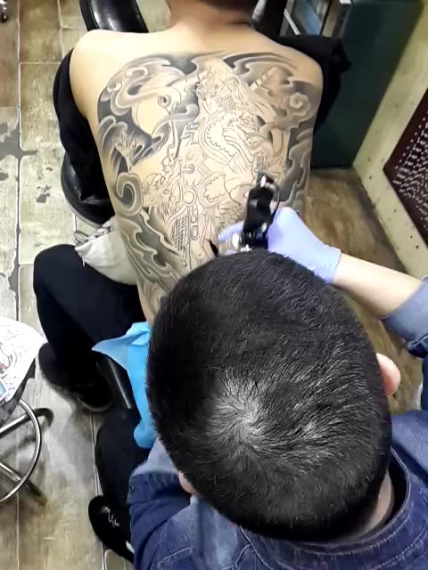 石家庄专业纹身洗纹身         赵云满背纹身 夜班